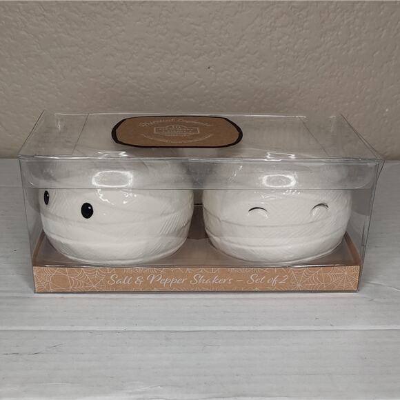 10 Strawberry Street Whimsical Mummy Halloween Salt and Pepper Shaker Set - Picture 8 of 8